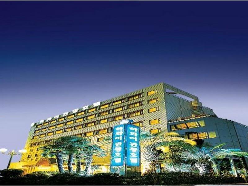 Hawaii Hotel เมืองเชจู ภายนอก รูปภาพ
